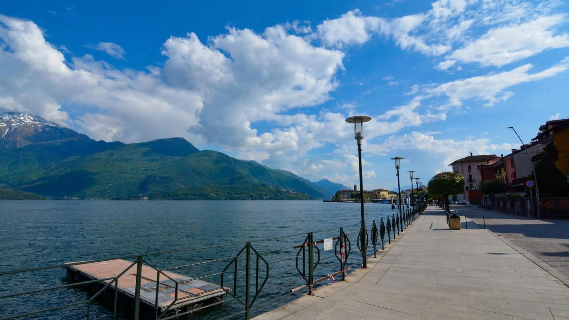 Timeless Garden Lake Como Gravedona Italy